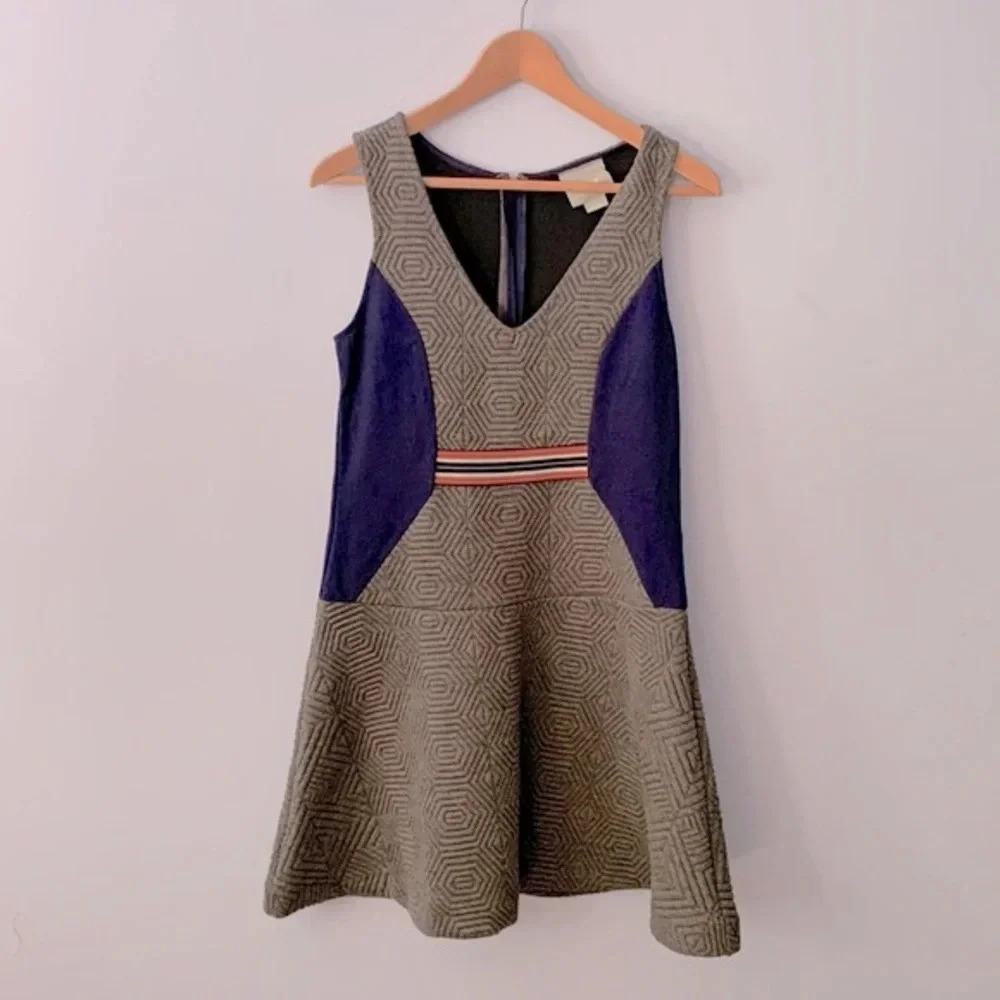 Maeve school girl dress jumper gray blue red waist band retro mod 70 embossed XS